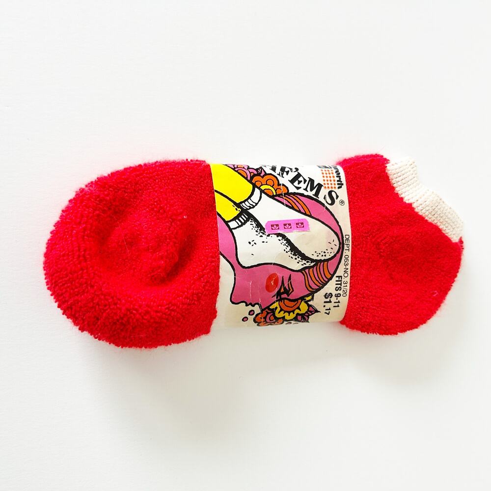 VTG New Woolworth Deadstock Red Crew Socks Size 9-11